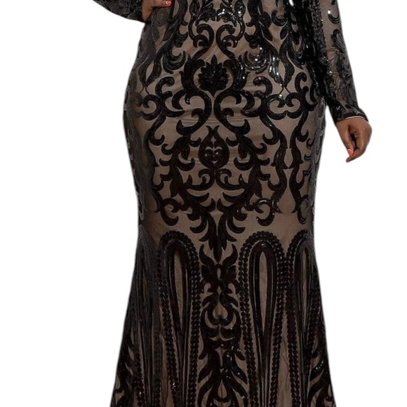 Miss Ord Elegant Black Sequin Evening Gown - Picture 3 of 13